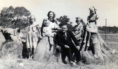 Flinders_Skrastini_1952